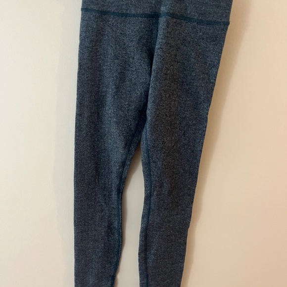 Lululemon Herringbone Wunder Unders size 4 - Picture 3 of 4